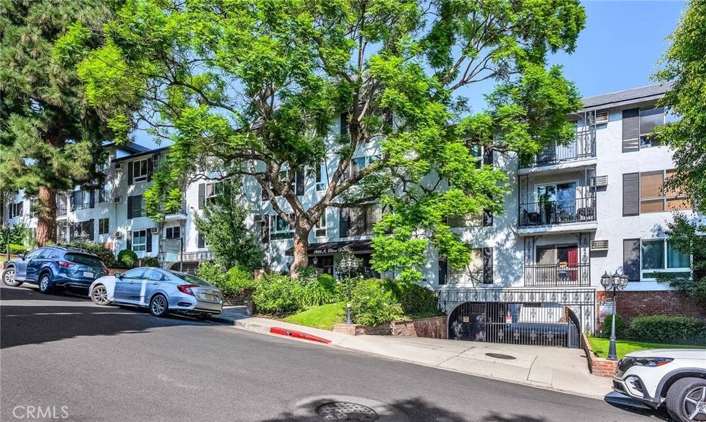 West Hollywood, CA 90069,1222 N Olive DR #213