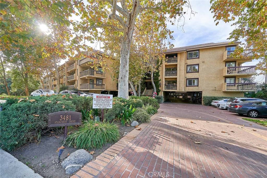 Glendale, CA 91208,3481 Stancrest DR #302