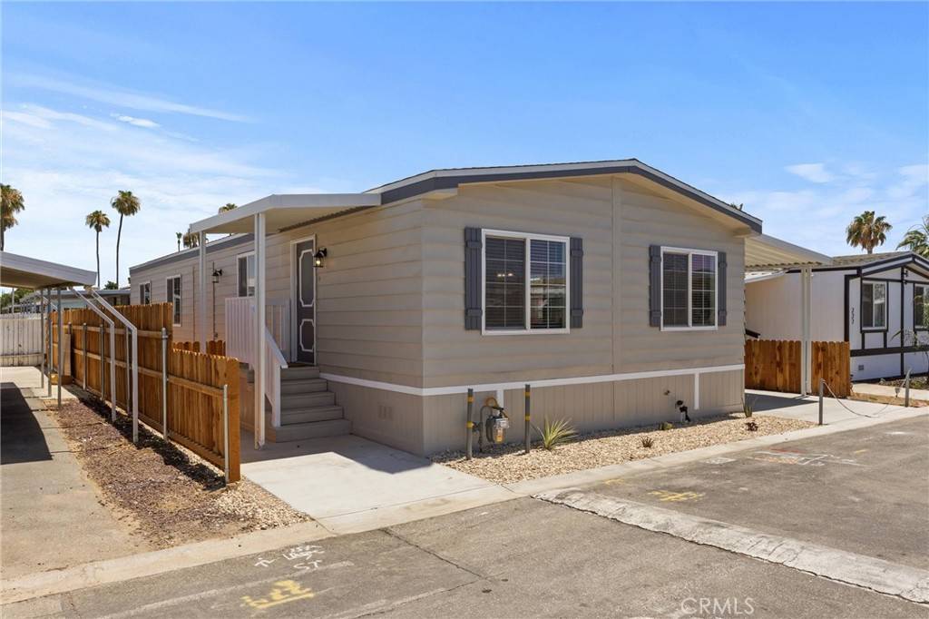 Bakersfield, CA 93308,228 Vivian LN