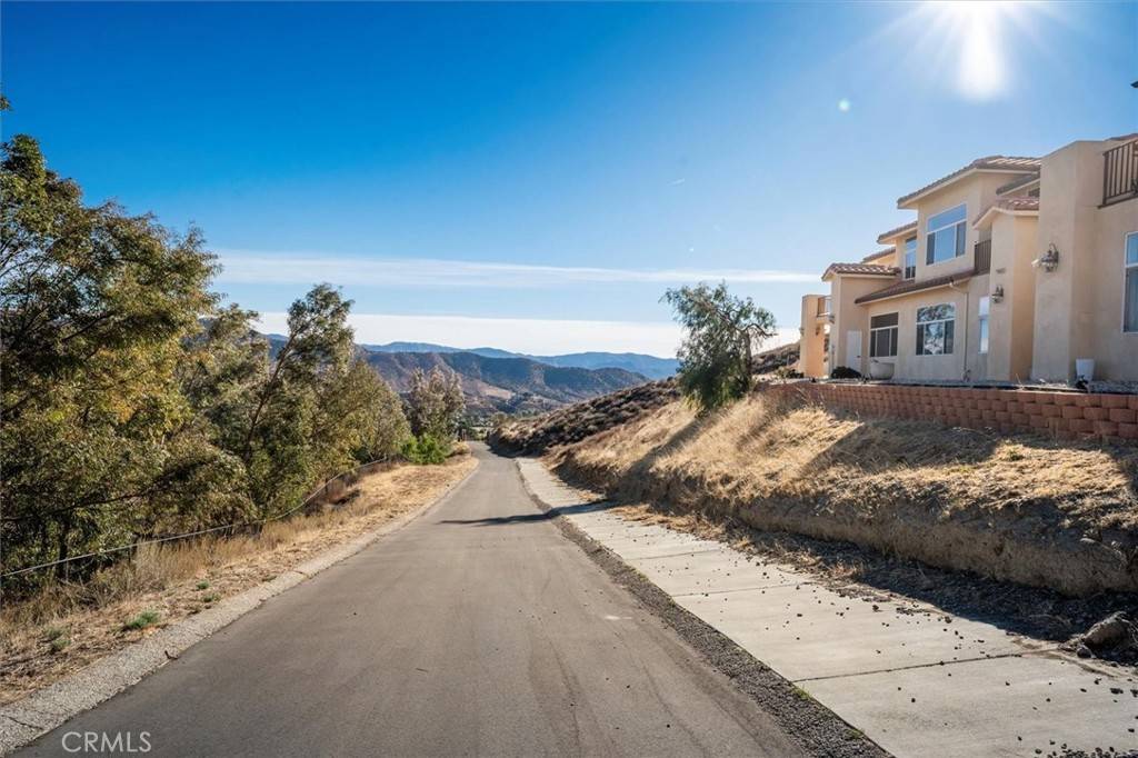 9455 Hierba RD Agua Dulce, CA 91390