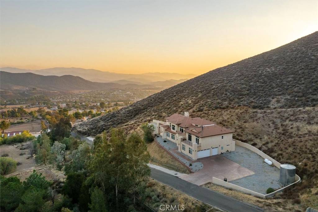Agua Dulce, CA 91390,9455 Hierba RD