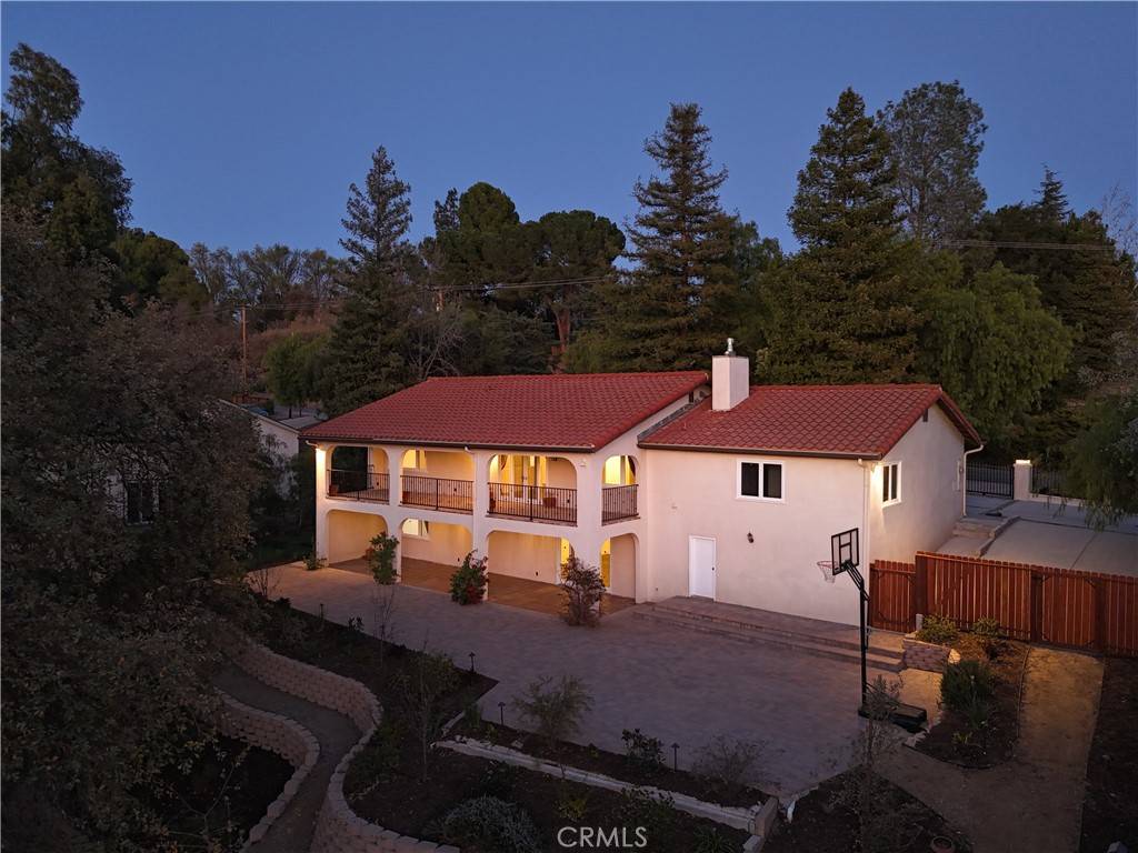 Agoura Hills, CA 91301,5619 Colodny DR