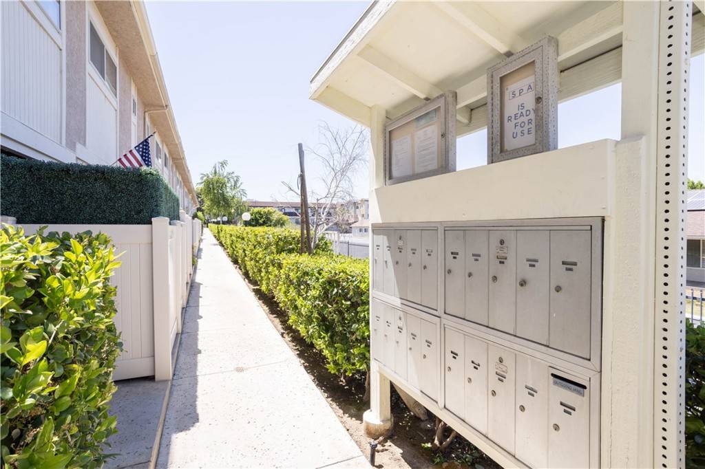 Chatsworth, CA 91311,10159 De Soto AVE #203