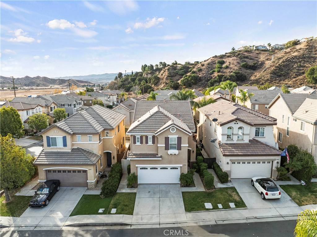 Castaic, CA 91384,30323 Cedar Oak LN