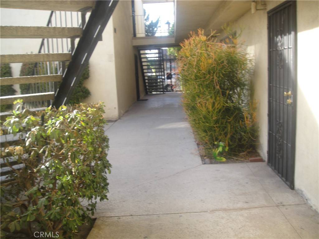 North Hollywood, CA 91605,7826 Laurel Canyon BLVD #3