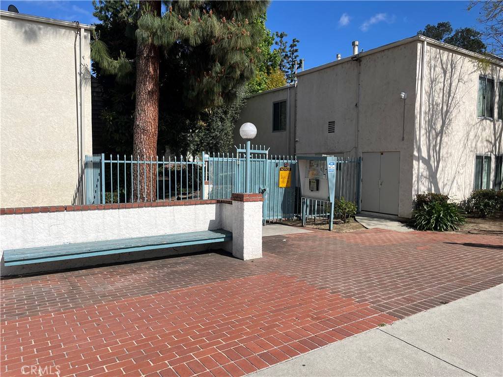 Tarzana, CA 91356,5700 Etiwanda AVE #288