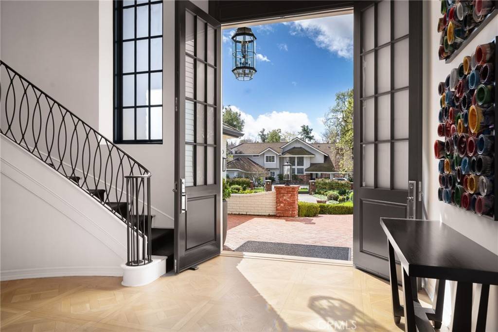 Westlake Village, CA 91362,4301 Golf Course DR