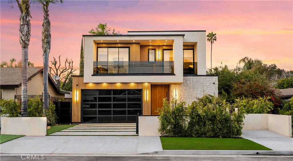 Encino, CA 91436,15721 Morrison ST