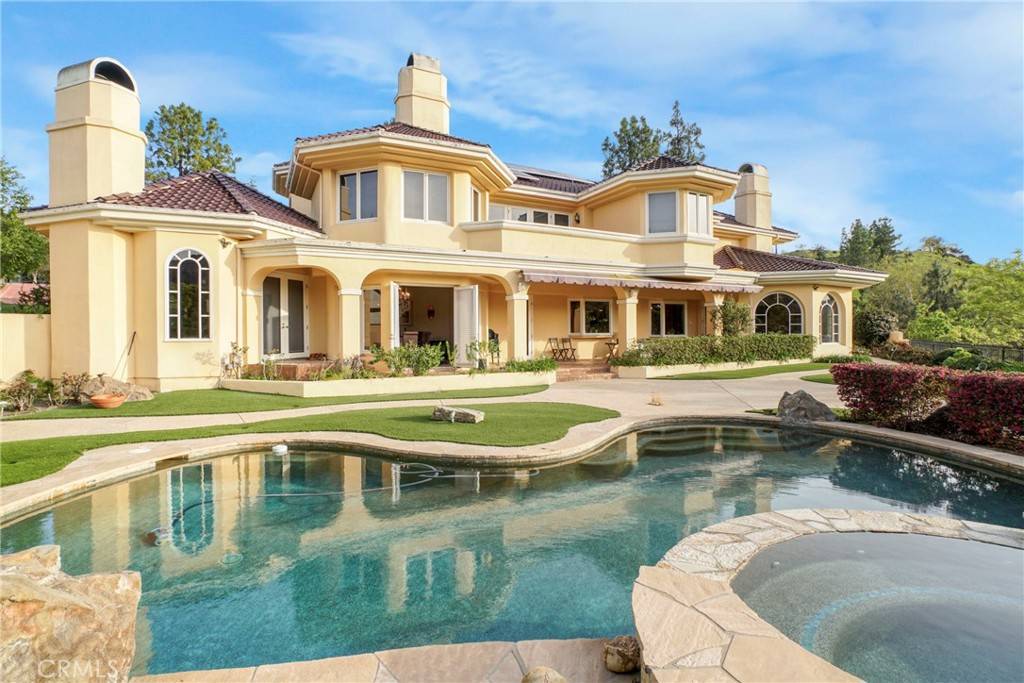 Chatsworth, CA 91311,22537 N Summit Ridge CIR