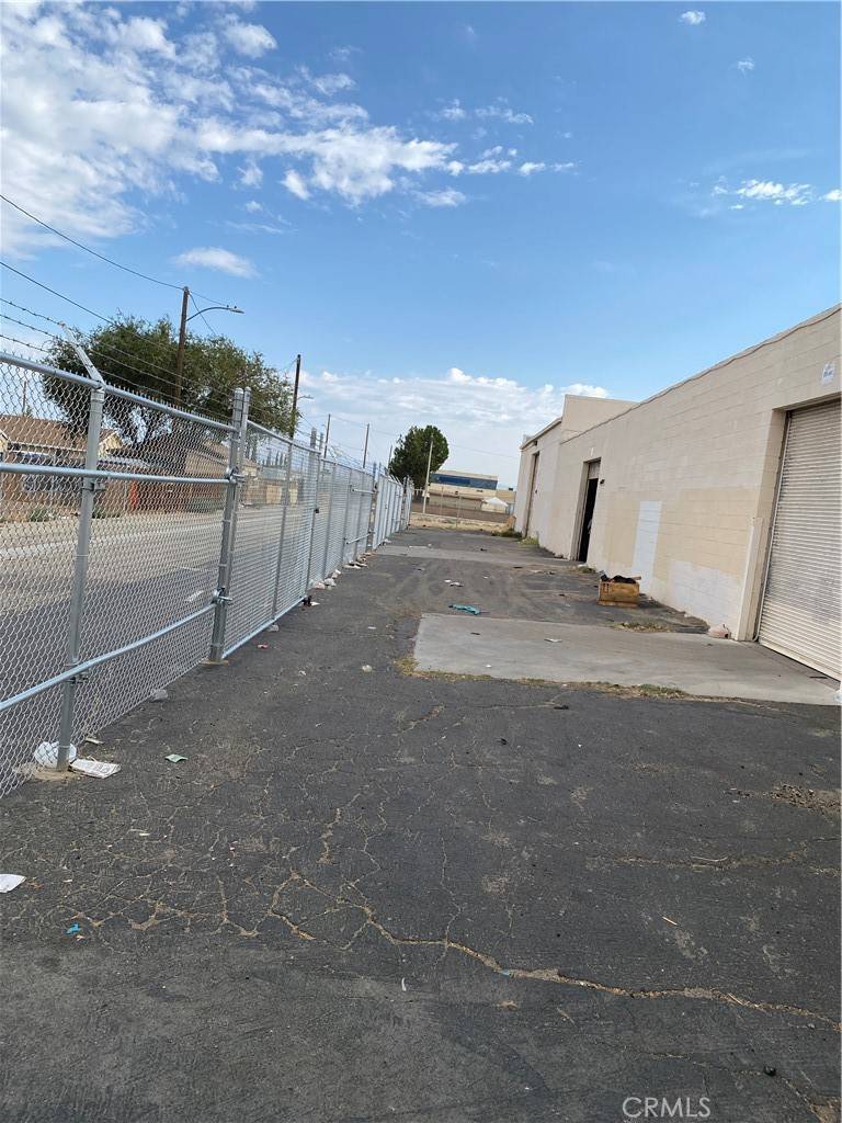Lancaster, CA 93534,44820 Yucca AVE
