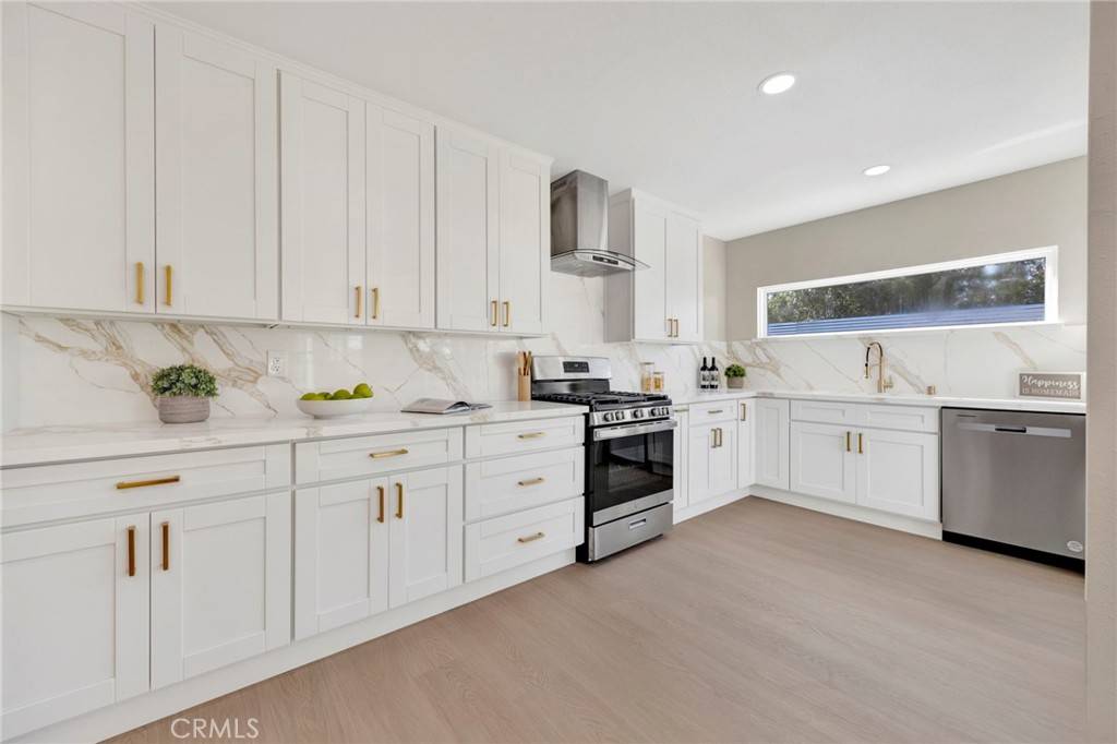 North Hollywood, CA 91605,8213 Ethel AVE
