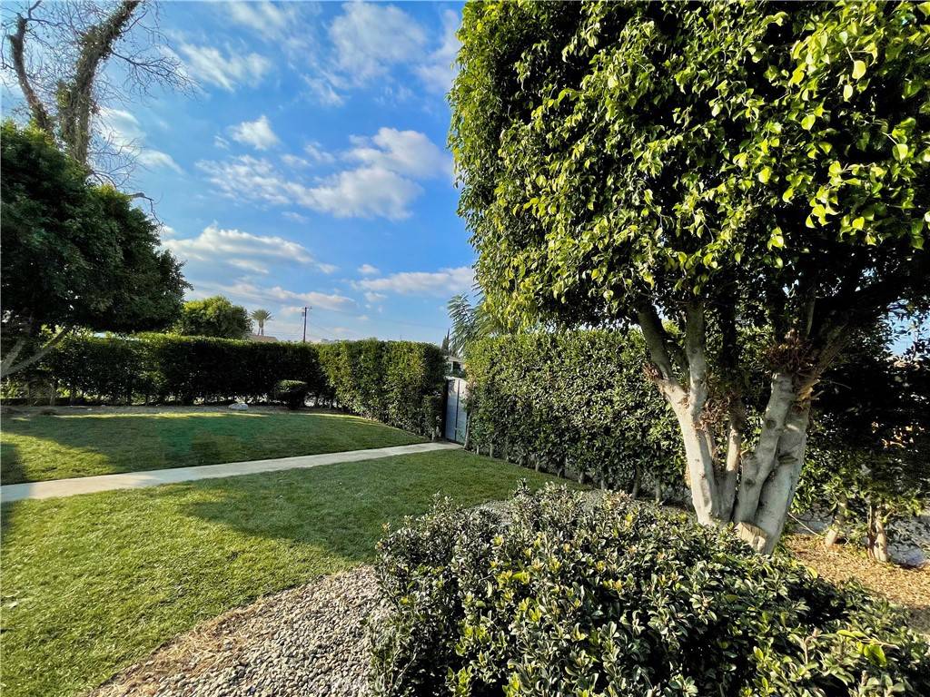 Panorama City, CA 91402,14928 Burton ST