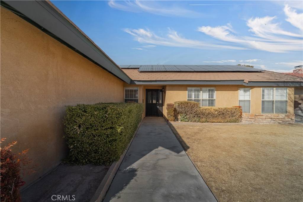 Lancaster, CA 93536,2111 W Avenue J12