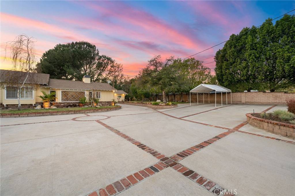 Chatsworth, CA 91311,10627 Variel AVE