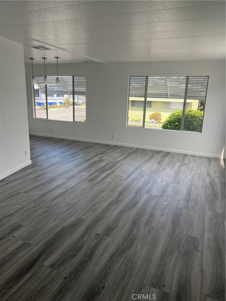 Oxnard, CA 93033,4105 Bradfield #55