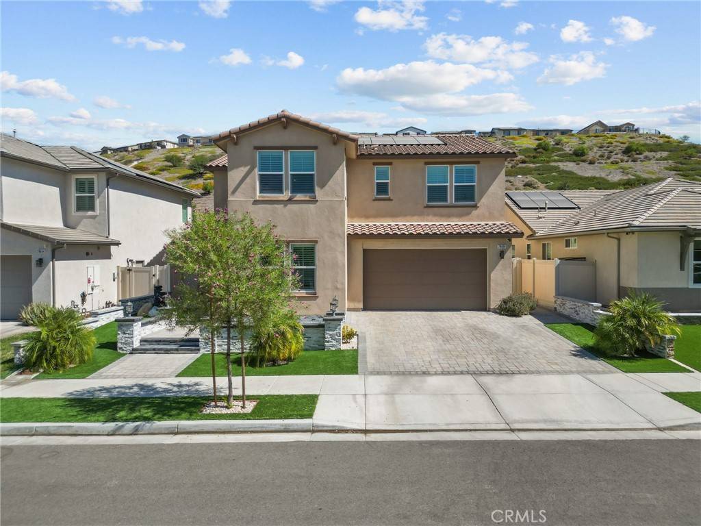 Saugus, CA 91350,28600 Foothill WAY