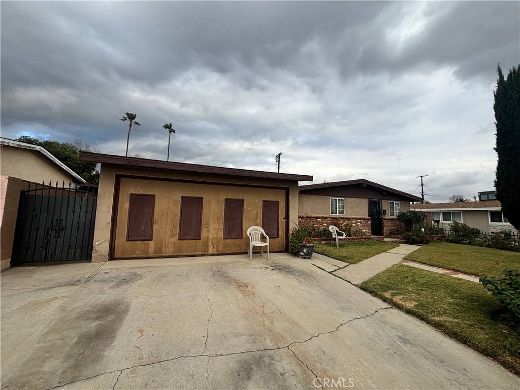 Sylmar, CA 91342,13106 Norris AVE