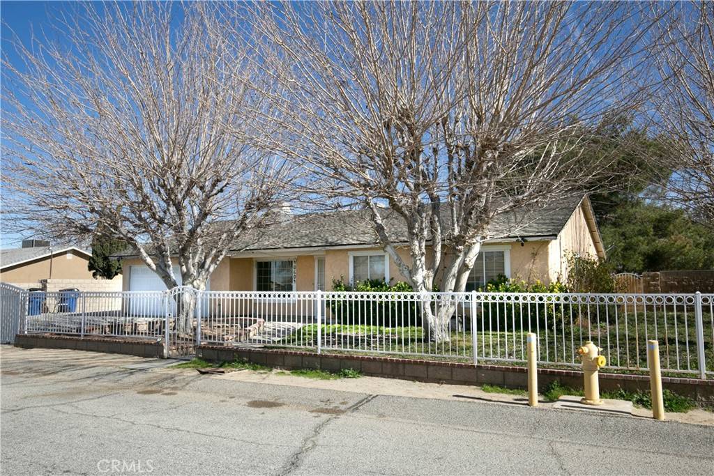 Lancaster, CA 93535,40604 174th ST E