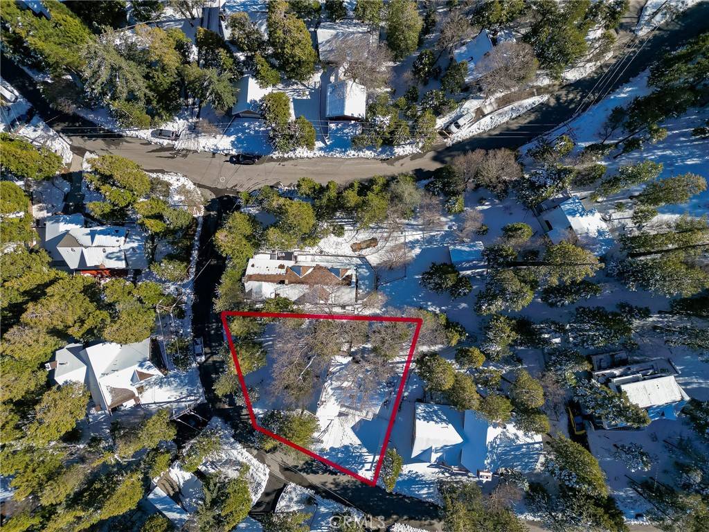 Lake Arrowhead, CA 92352,493 Pyramid DR