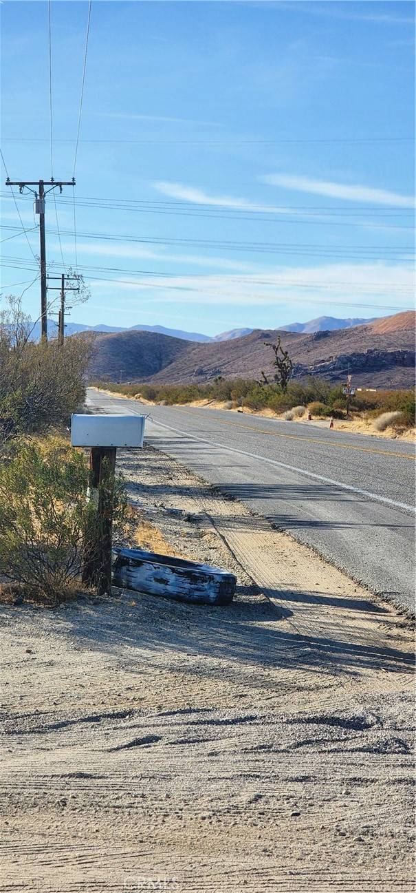 Mojave, CA 93501,6916 Backus RD