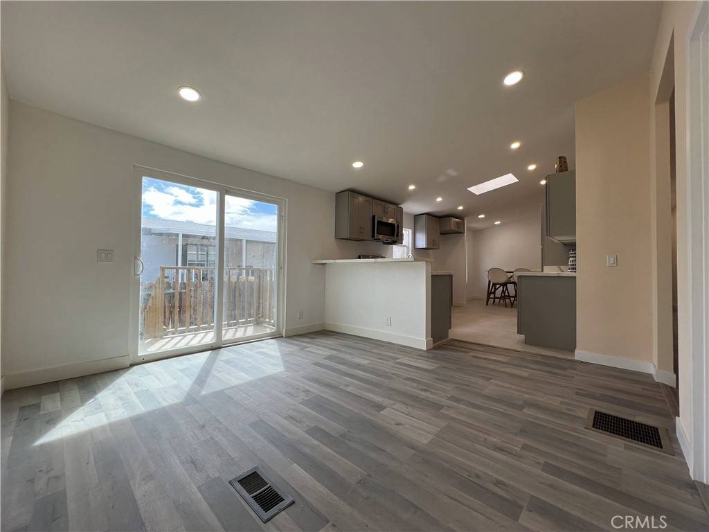 California City, CA 93505,21771 69th ST #64
