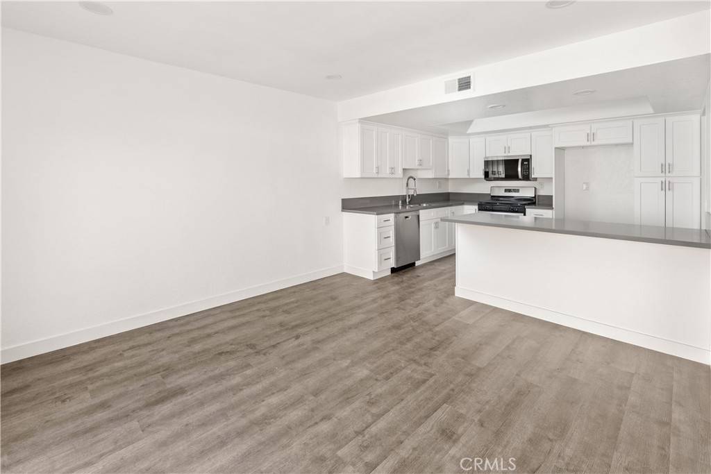Valencia, CA 91354,27131 Rio Bosque DR