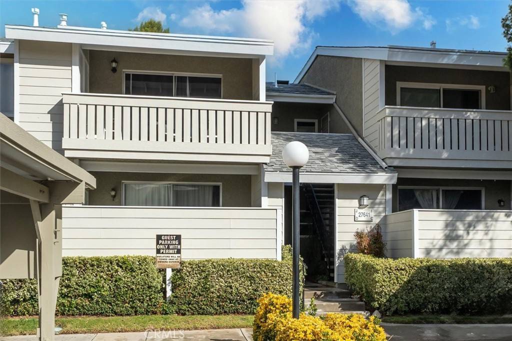 Saugus, CA 91350,27641 Susan Beth WAY #D