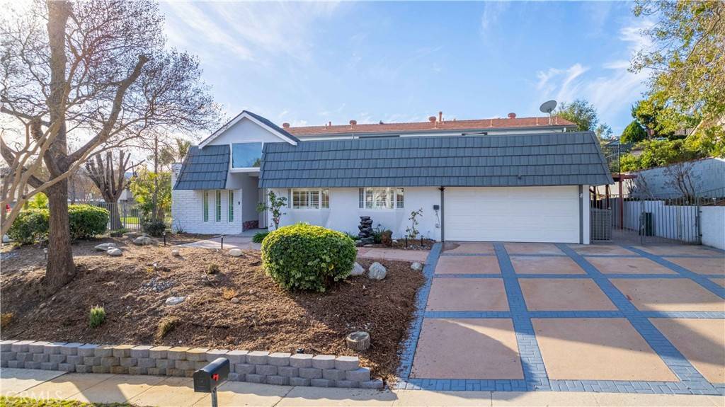 Simi Valley, CA 93065,8 La Paz CT