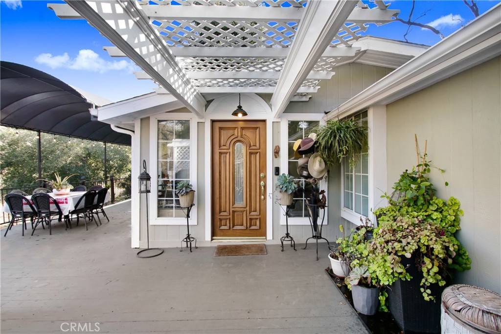 Westlake Village, CA 91361,134 Sherwood DR