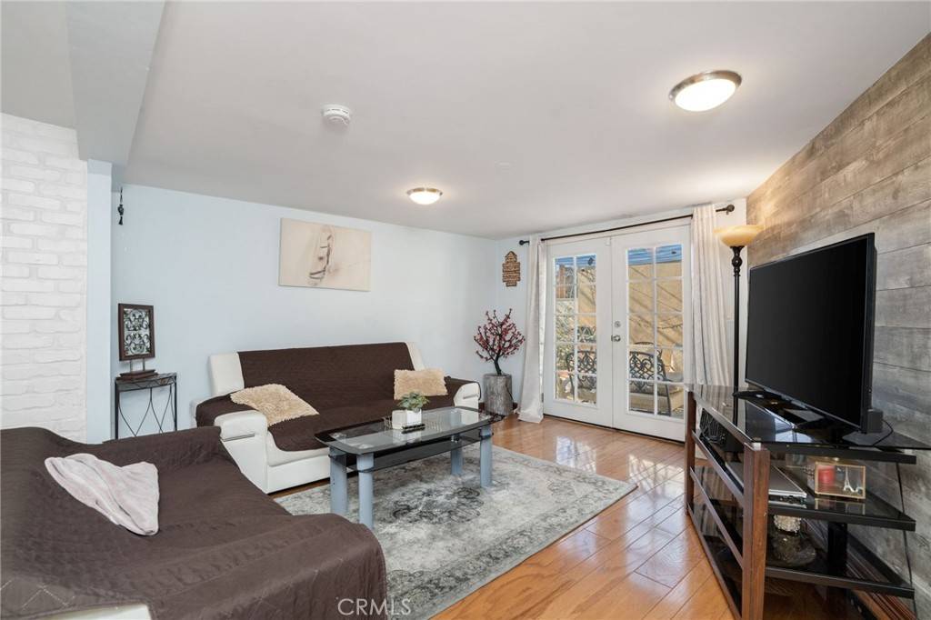 Reseda, CA 91335,7003 Aura AVE