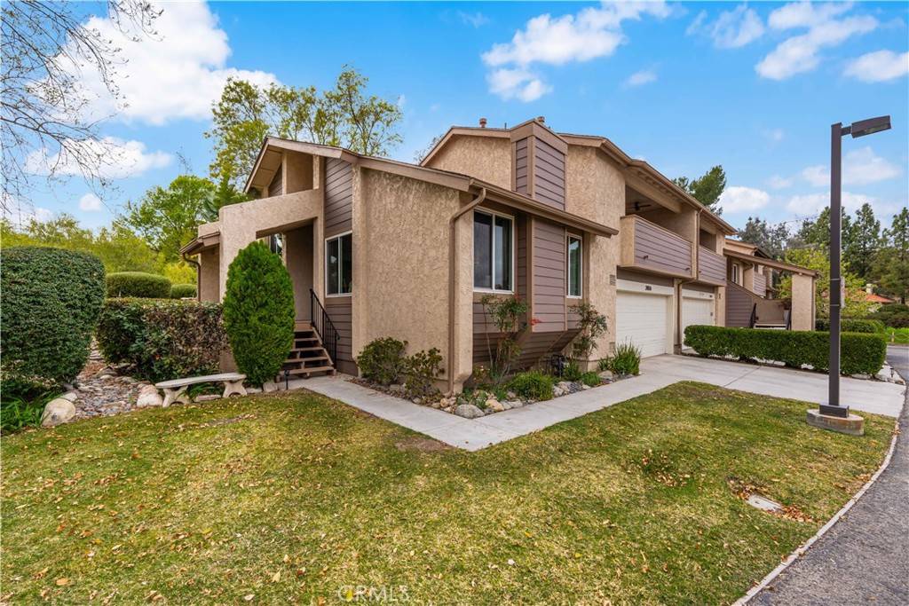 Newhall, CA 91321,20076 Avenue Of The Oaks #194