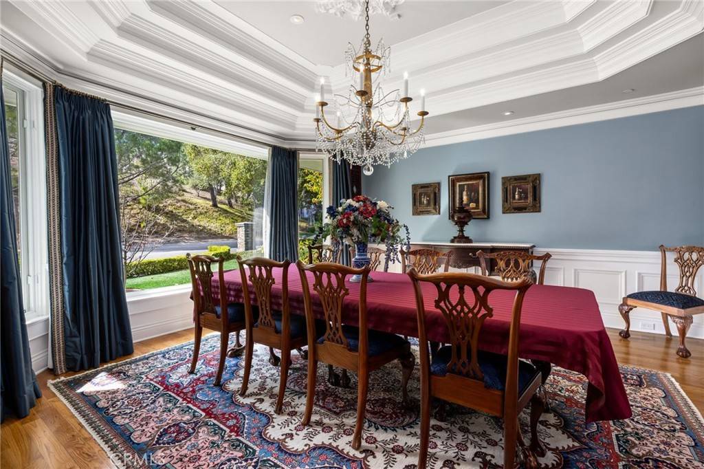 Westlake Village, CA 91362,5163 Lakeview Canyon RD