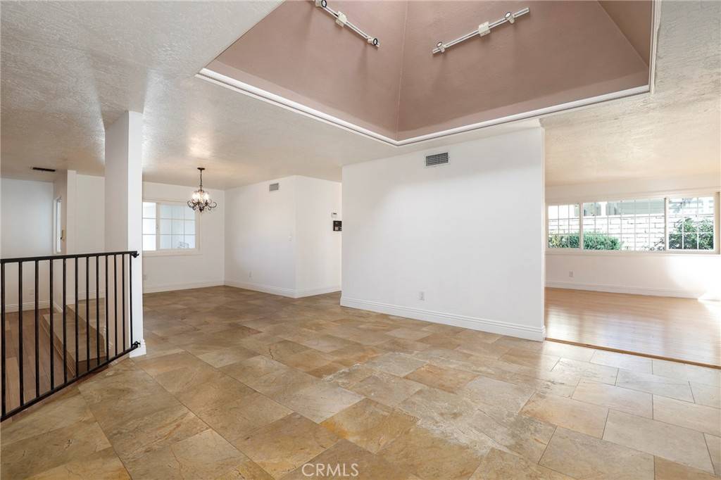 Northridge, CA 91325,17840 Plummer ST