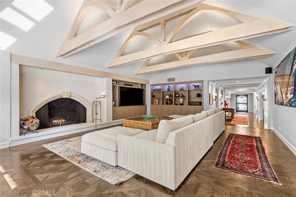 Hidden Hills, CA 91302,24308 BRIDLE TRAIL RD