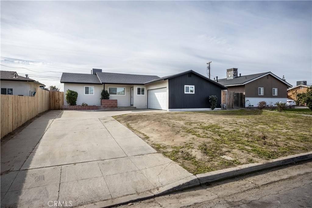 Bakersfield, CA 93304,1215 Beryl DR