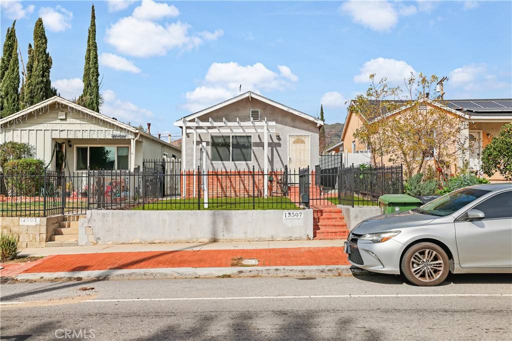 Sylmar, CA 91342,13507 Sayre ST