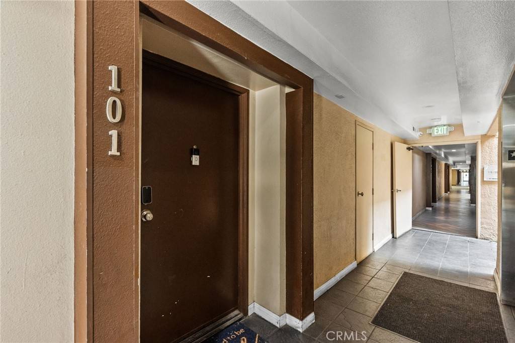 Canoga Park, CA 91304,7826 Topanga Canyon BLVD #101