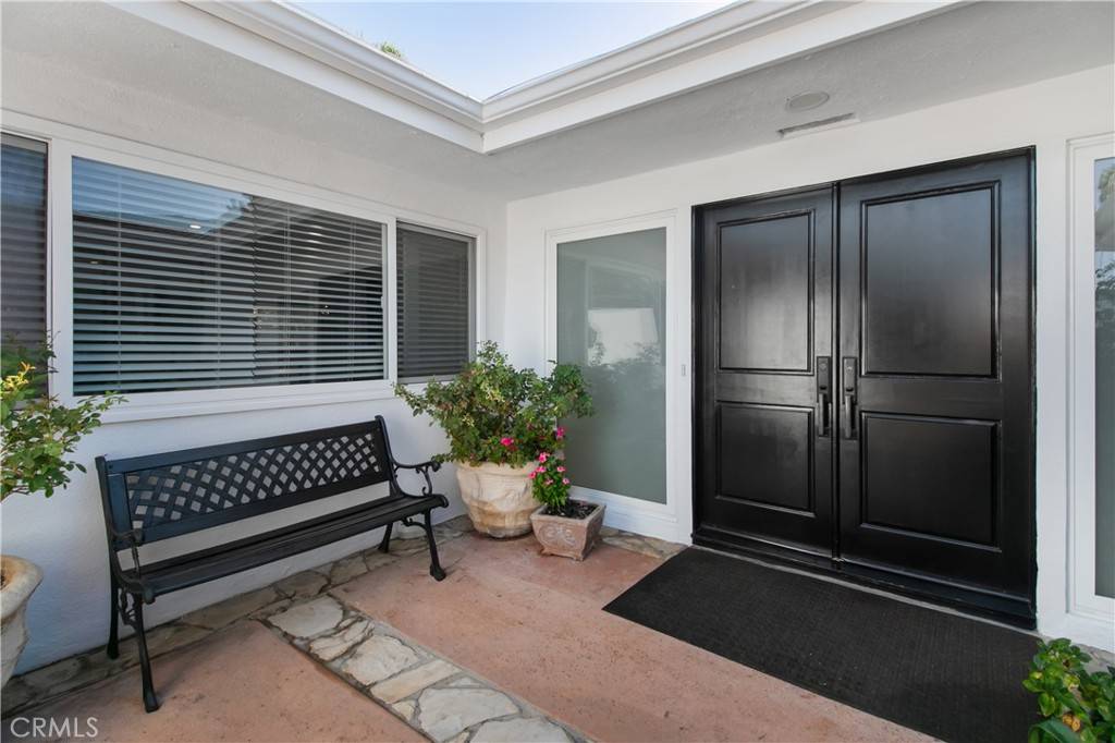 Woodland Hills, CA 91367,6200 Capistrano AVE