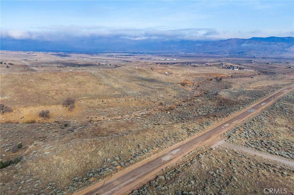 Tehachapi, CA 93561,0 Summers DR