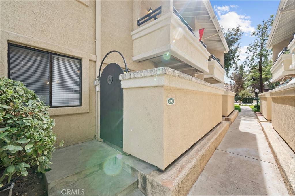 Canyon Country, CA 91351,18808 Mandan ST #303