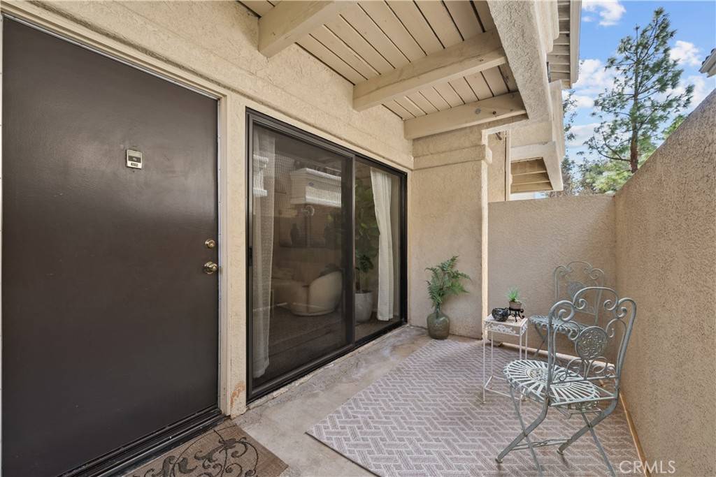 Canyon Country, CA 91351,18808 Mandan ST #303