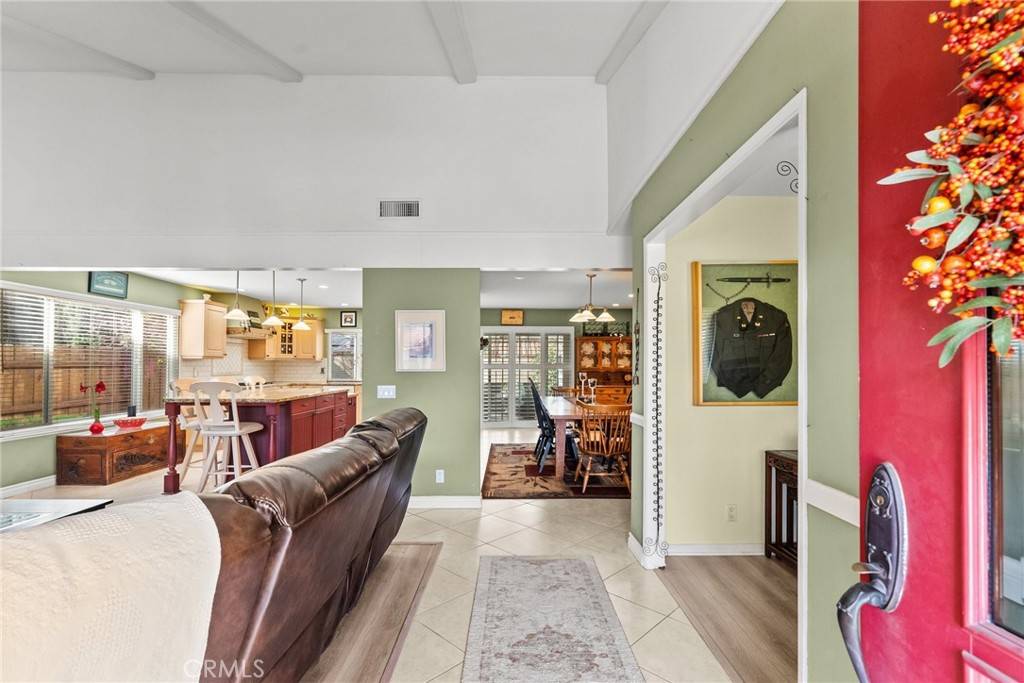 Thousand Oaks, CA 91362,2205 Summerpark CT