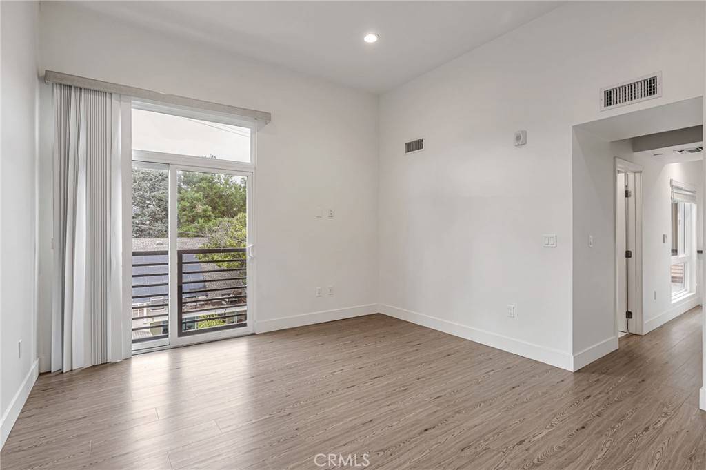 Studio City, CA 91602,4461 Tujunga AVE #106