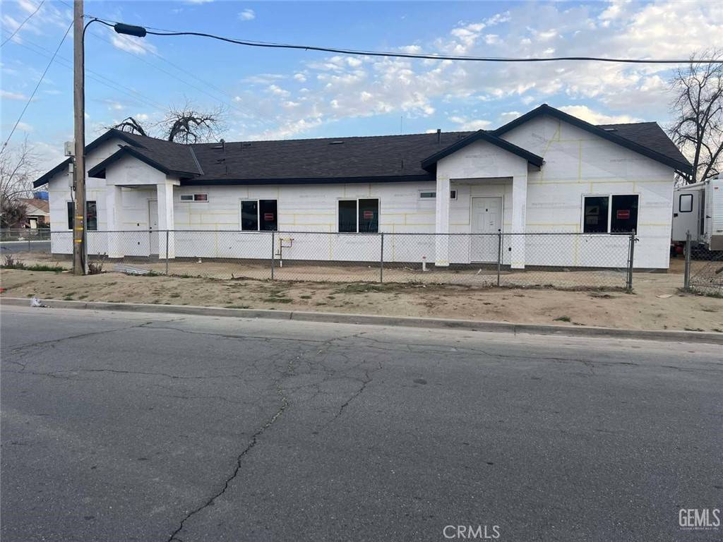 Bakersfield, CA 93307,300 Madison ST