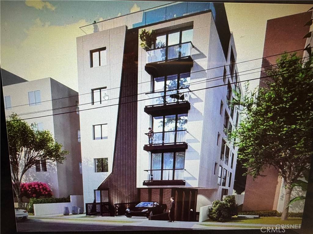 North Hollywood, CA 91601,5067 Bakman