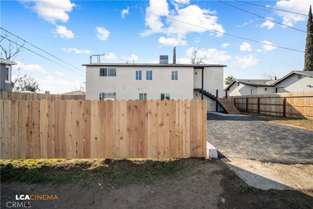 Bakersfield, CA 93308,401 Woodrow AVE