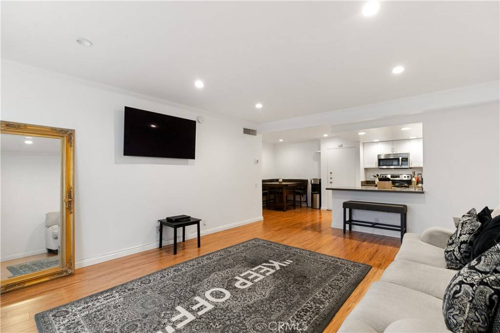 Encino, CA 91316,5460 White Oak AVE #A126