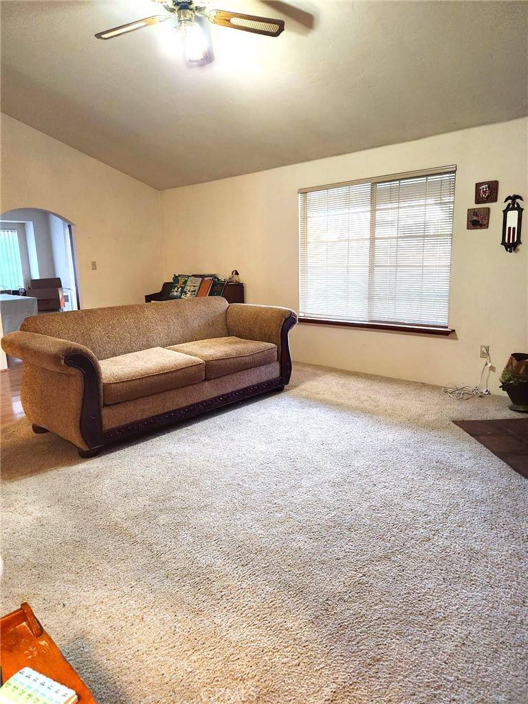 Tehachapi, CA 93561,27440 Challedon CT