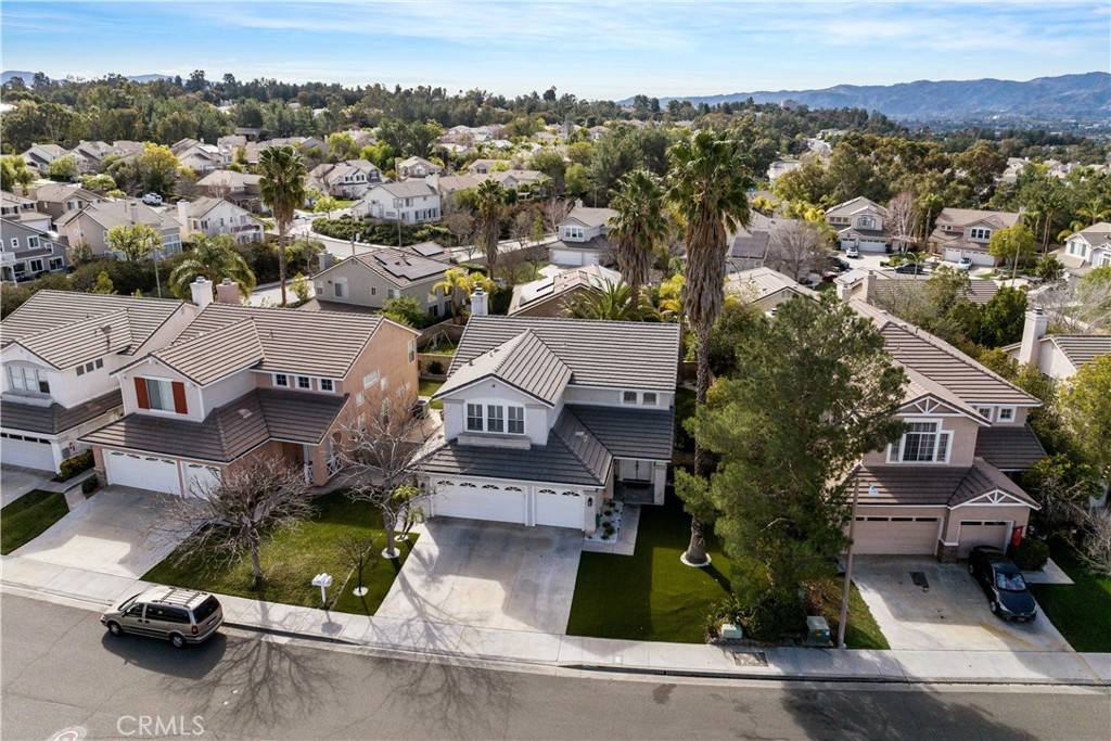 Valencia, CA 91354,23718 Hathaway DR