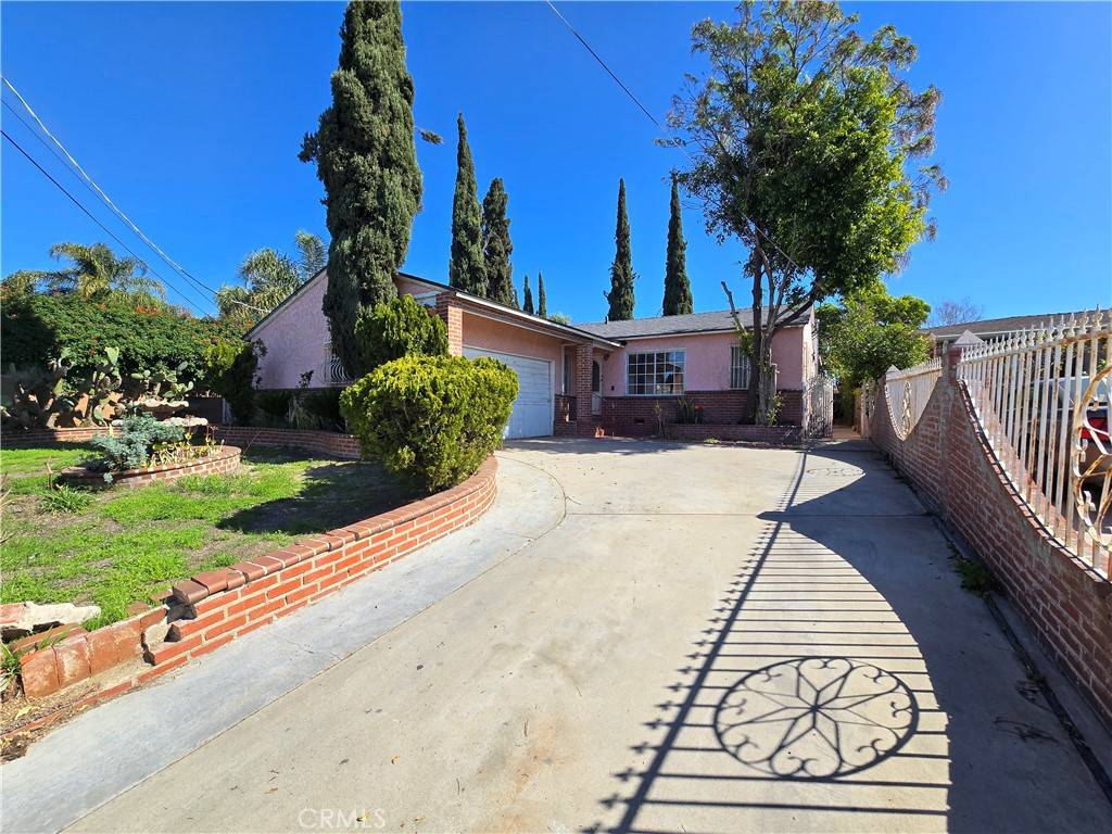 North Hollywood, CA 91605,7532 Radford AVE
